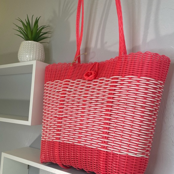 Plastic Woven summer tote bags handmade, brand new with tassels - Picture 5 of 5